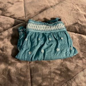 Blue strapless shirt